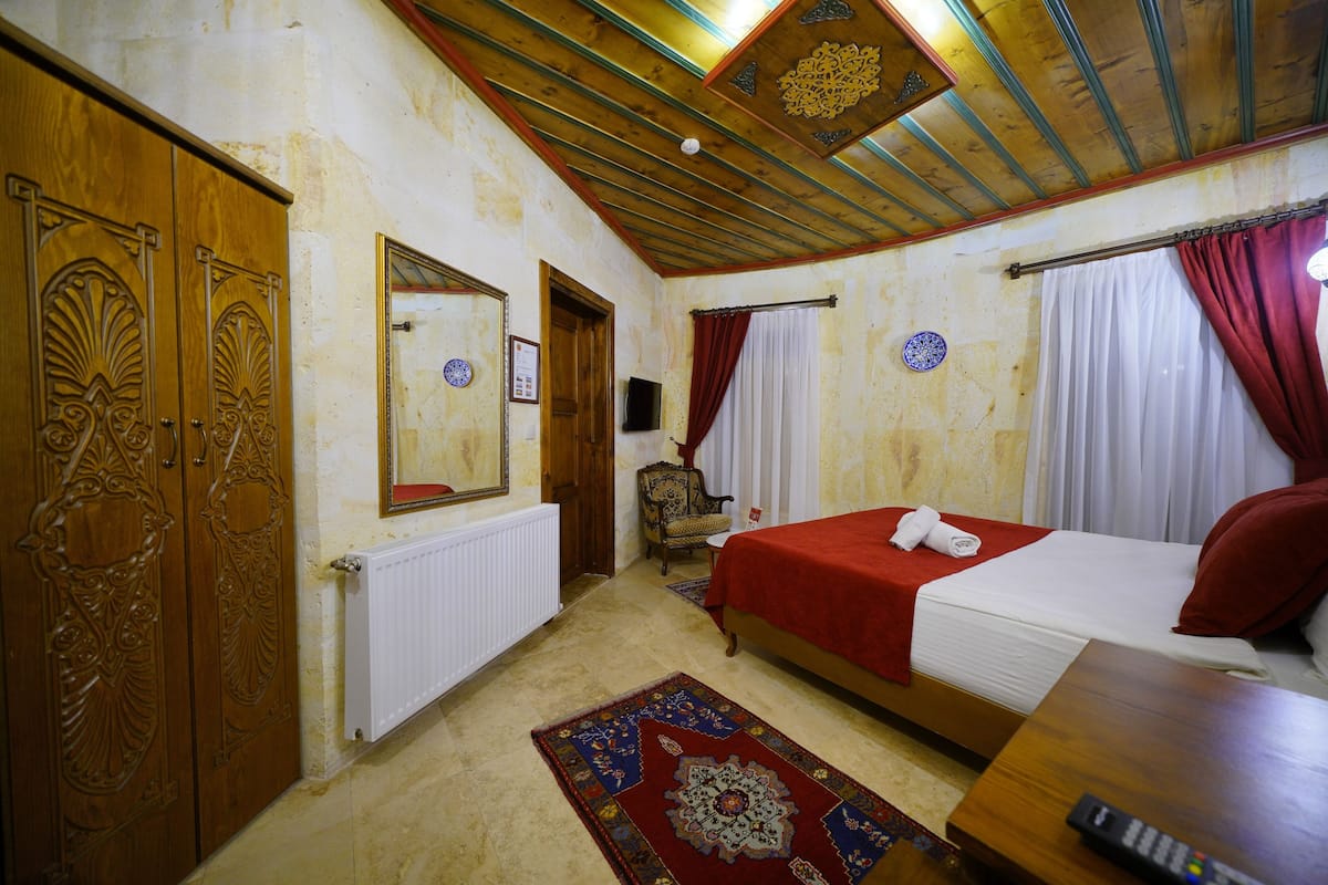 1 bedroom, Egyptian cotton sheets, premium bedding, minibar