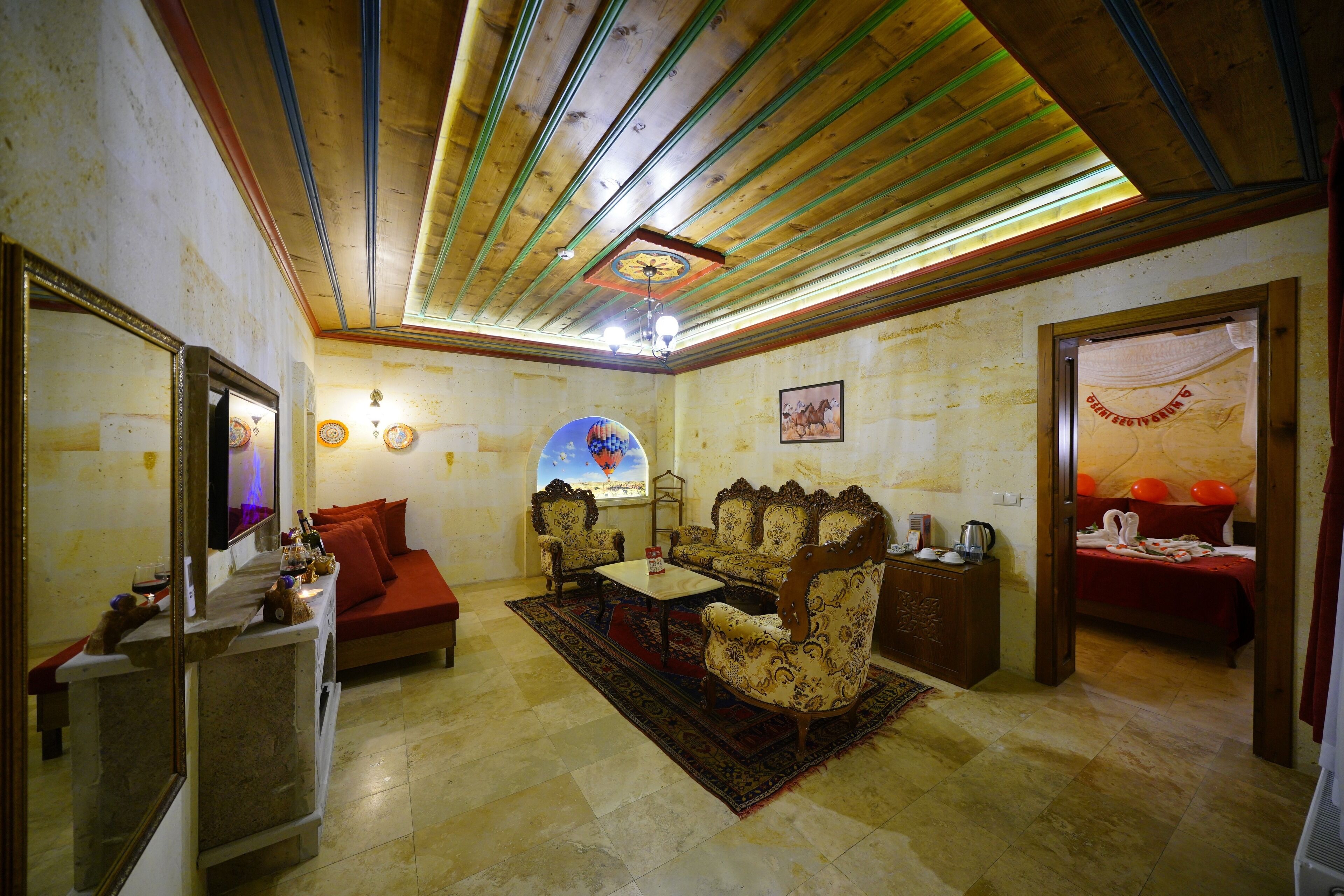 honeymoon suite | 1 bedroom, egyptian cotton sheets, premium bedding, minibar