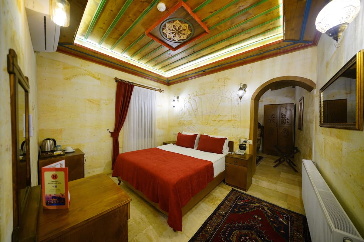 1 bedroom, Egyptian cotton sheets, premium bedding, minibar