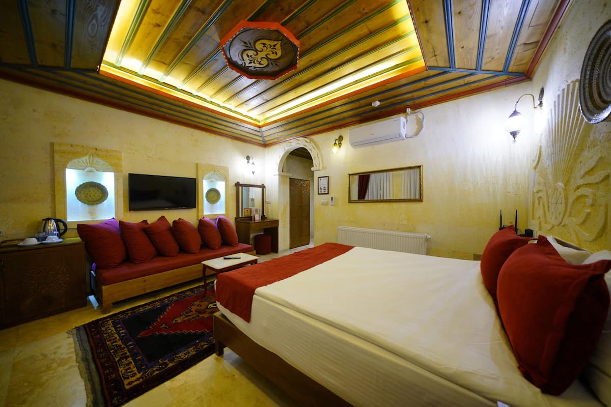 1 bedroom, Egyptian cotton sheets, premium bedding, minibar