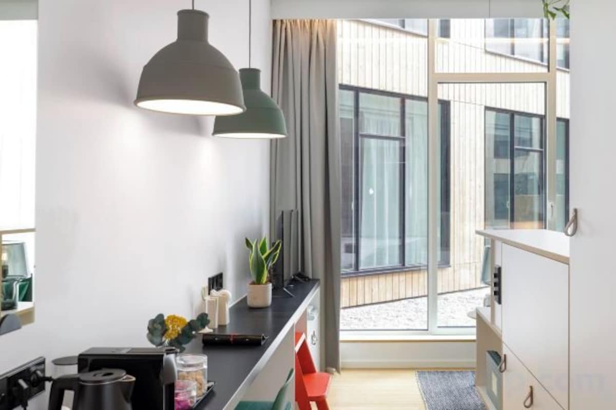 Zoku Room