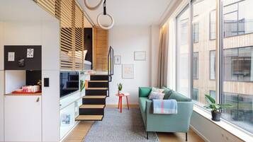 Zoku Loft Garden View | 1 bedroom, premium bedding, in-room safe, desk