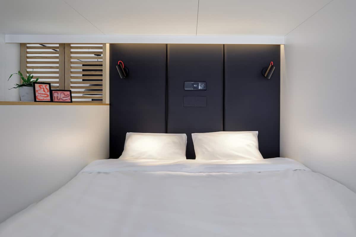 zoku loft street view | 1 bedroom, premium bedding, in-room safe, desk