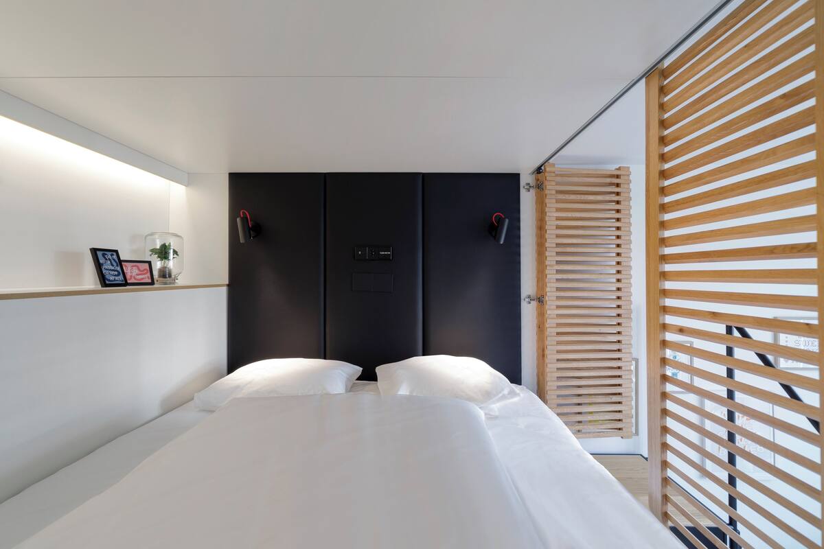 zoku loft garden view | 1 bedroom, premium bedding, in-room safe, desk