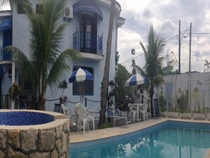 Outdoor pool - Pousada Canto Azul (Guarujá)