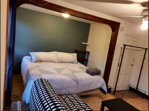 Apartment, 1 Bedroom - Serene Studio close to NYC. Walk to shops, PATH (Jersey City)