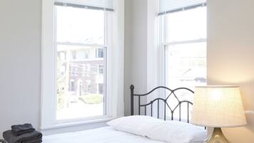 House, 4 Bedrooms | 4 bedrooms, iron/ironing board, free WiFi, bed sheets