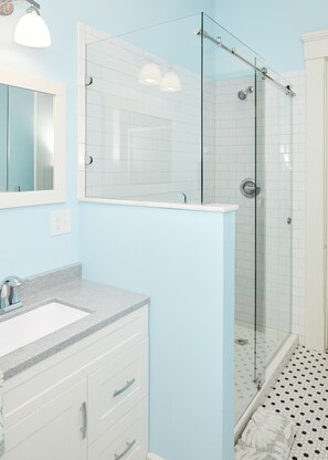 House, 4 Bedrooms | Bathroom | Free toiletries, hair dryer, towels - A+ Location! Beautiful Home in Prime Highlands! (Louisville)