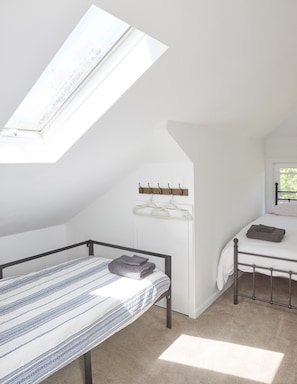 Casa, 4 habitaciones | 4 habitaciones, tabla de planchar con plancha y wifi gratis 