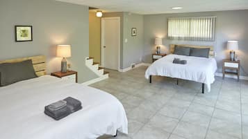 House, 5 Bedrooms | 5 bedrooms, iron/ironing board, bed sheets