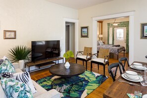 House, 4 Bedrooms | Living area - Fully renovated 4BR Bardstown / Highlands! (Louisville)