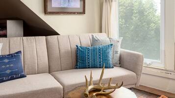 Loft, Multiple Beds | Living area | TV, Netflix