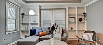 Amazing 3BR/2BA home! Steps to Fountain Square!