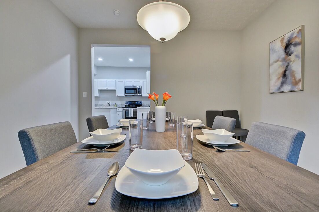 House, 6 Bedrooms | Dining room