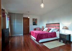 4 chambres, fer et planche Ă repasser, Wi-Fi gratuit, draps fournis