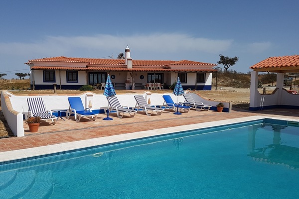 Casa Coruja (right) and Casa Aguia from the pool
