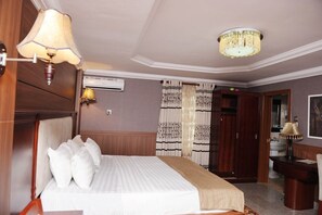 Standard Room | Minibar, in-room safe, individually decorated, individually furnished - Horizon Hotels (Kano)