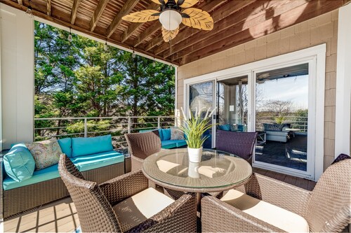 Cozy Cove - Gorgeous Lake Norman Lakefront Views - Lake Norman Vacation Rental