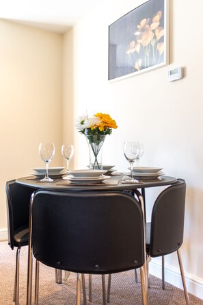 Restaurant - Apartment 11 (Worksop)