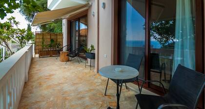 Queen suite with panoramic views
