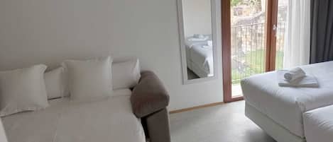 Quarto quádruplo família | Wi-Fi de cortesia