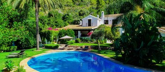 Cubo's Villa Las Lagunas de Azahar / free wifi / high privacy / private pool