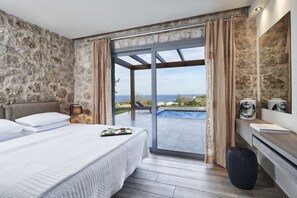 10 Schlafzimmer, Zimmersafe, Bügeleisen/Bügelbrett, WLAN