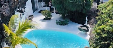 Piscine extérieure, piscine chauffée