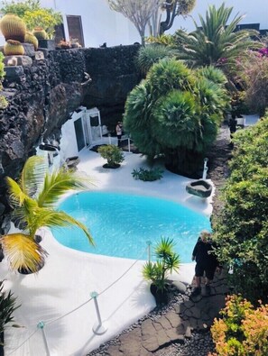 Outdoor pool, a heated pool - Private Villa, sea views, sunny Swimming pool & BBQ near Puerto del Carmen (Tías)