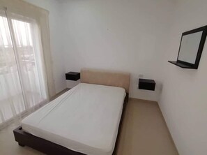 3 bedrooms - 3 bedroom apartment in chott meriem (Chott meriem)