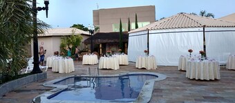 PUNTA CALDAS > CASA C > R$686/CASA/NOITE > ACOMODA ATÉ 10