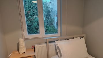 Chambre Simple Standard | Fer et planche Ă  repasser, Wi-Fi gratuit