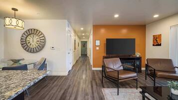 TV, fireplace, DVD player, offices