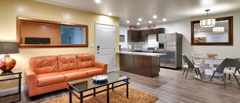 Tv, pejs, dvd-afspiller, kontorer