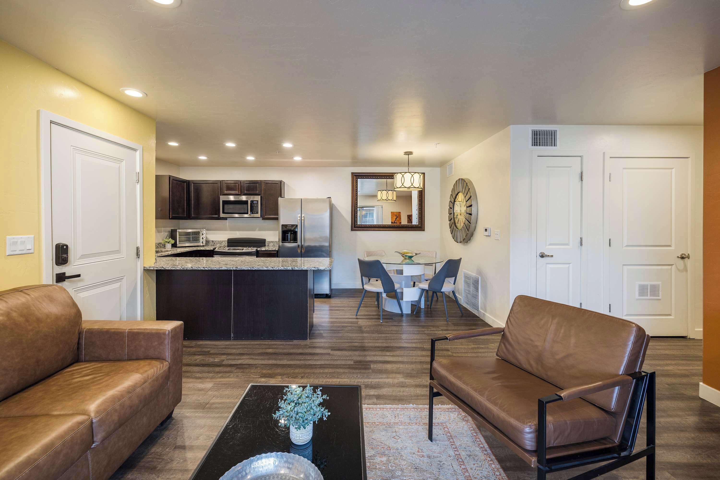 TV, fireplace, DVD player, offices