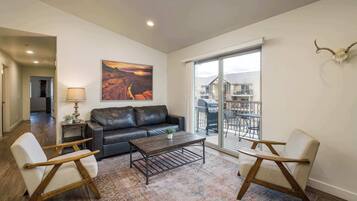 TV, DVD player, offices