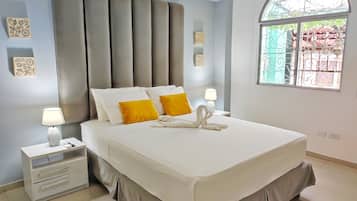 ๋ก๋งจํฑ๋ฃธ (Matrimonial) | 1 ๊ฐ์ ์นจ์ค, ๋ฌด๋ฃ WiFi, ์นจ๋ ์ํธ