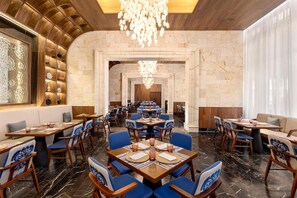 Restaurant - Hilton Cancun, an All-Inclusive Resort (Cancun)