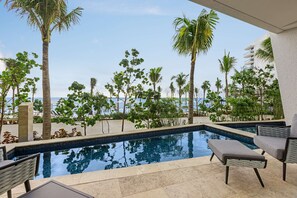 Suite, 2 Queen Beds (Swim Up Pool View) | Vista do quarto