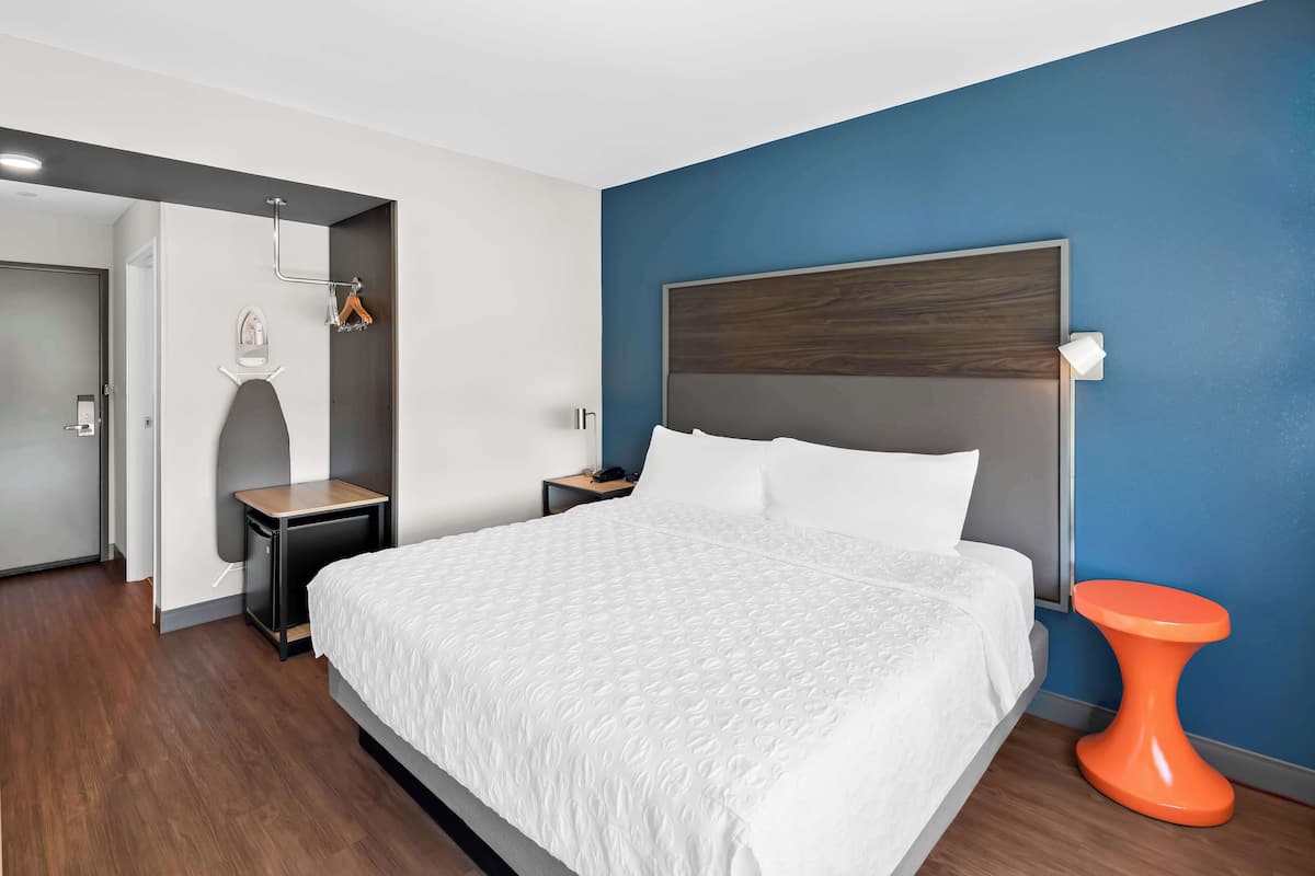 Premium bedding, individually furnished, desk, laptop workspace