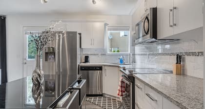 Modern House with Private Backyard and Fireplace