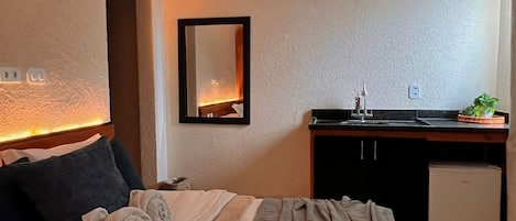 Basic Suite | 1 bedroom, free WiFi