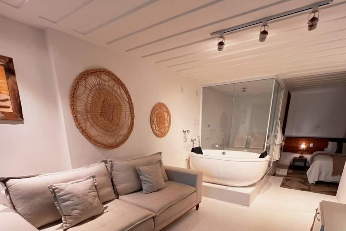 Luxury Suite | Free WiFi