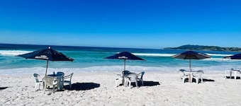 Pier Beach Club