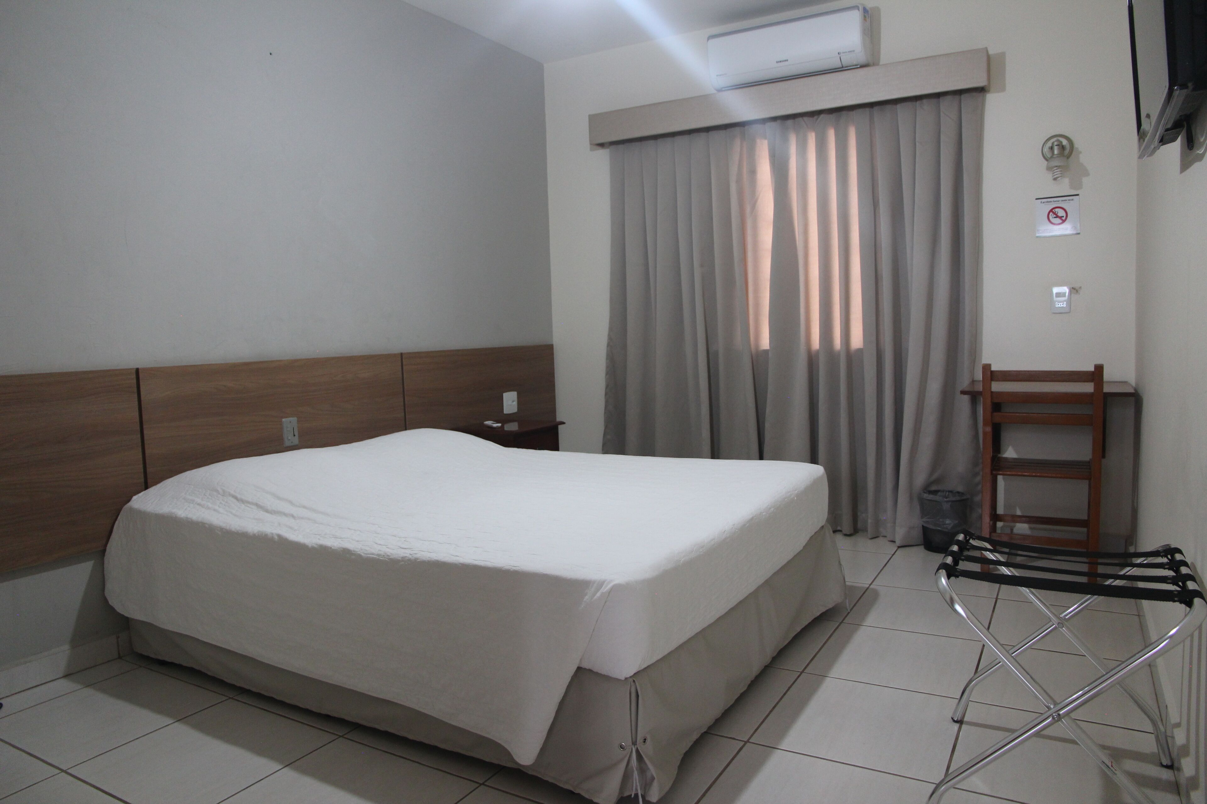 deluxe double or twin room | hypo-allergenic bedding, desk, laptop workspace, free wifi
