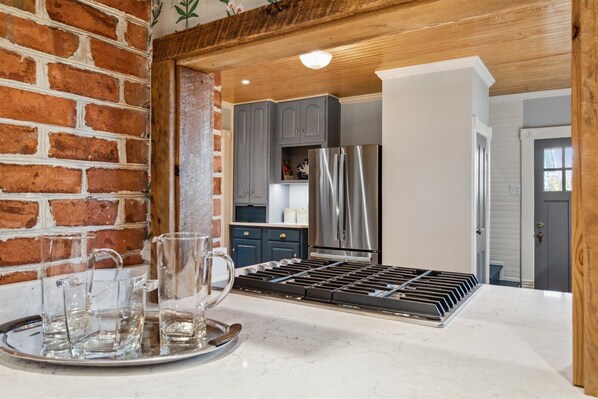 Interior - Freshly renovated c1900 Farmhouse in Plainview surrounded by crop fields (Shacklefords)