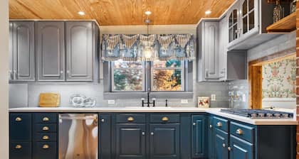 Freshly renovated c1900 Farmhouse in Plainview surrounded by crop fields