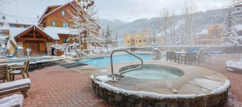 BBCS Black Bear Lodge Deluxe 2Bed 2Bath