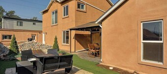 Pet-friendly, spacious home with hot tub near downtown Salida