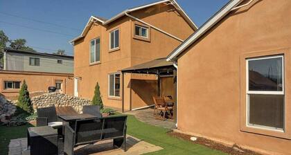 Pet-friendly, spacious home with hot tub near downtown Salida